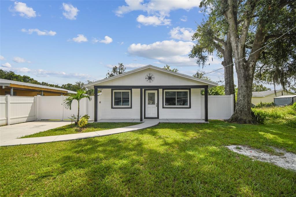 1315 E DR MARTIN LUTHER KING JR BOULEVARD
