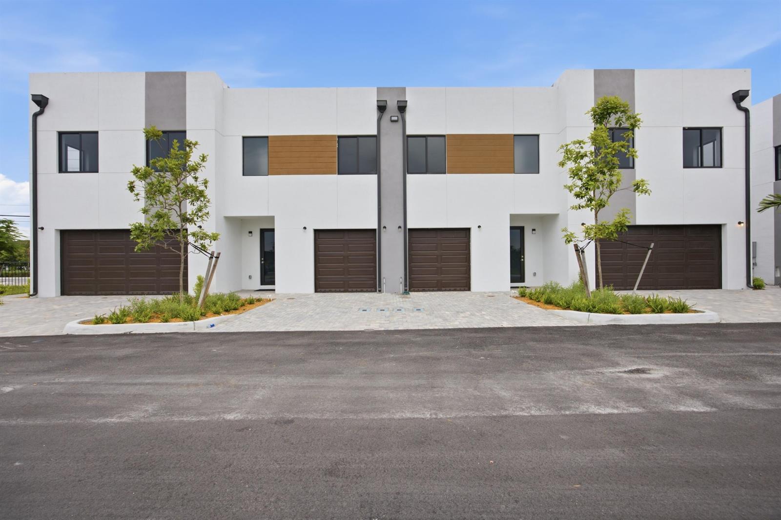 1544 NW 1st Avenue, Pompano Beach FL 33060