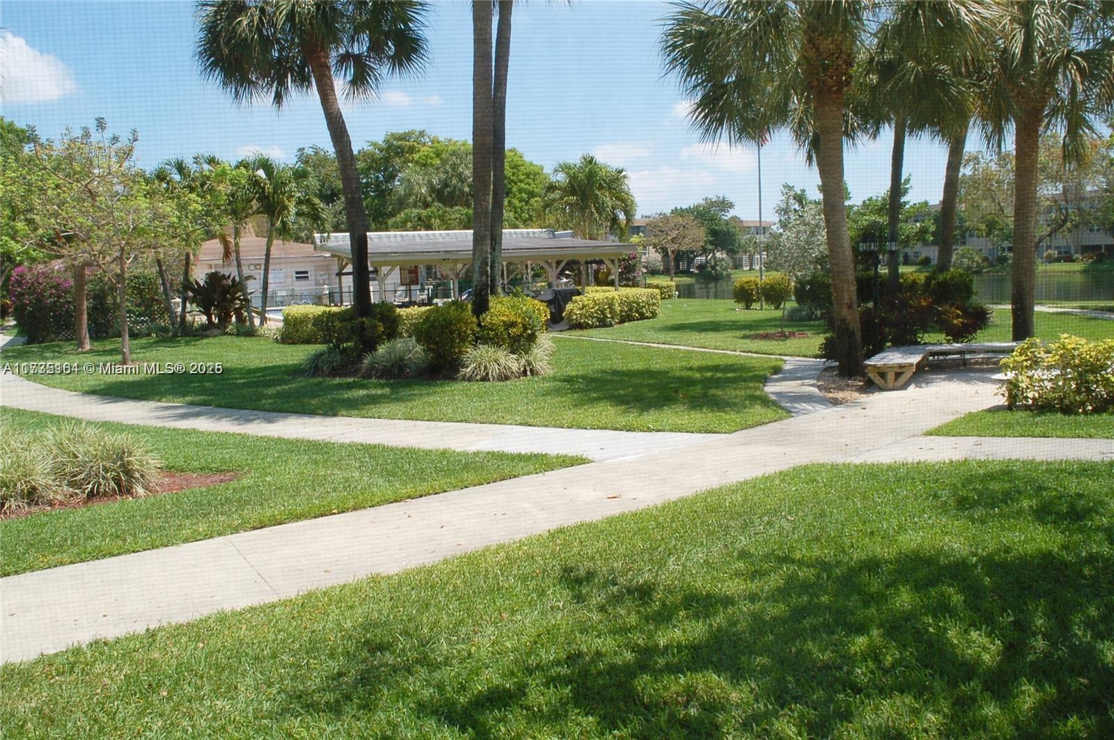 LAUDERDALE LAKES, FL — photo 2 of 15