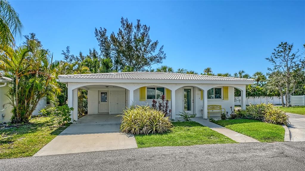 554 SPANISH DRIVE S, LONGBOAT KEY, FL — photo 2 of 30