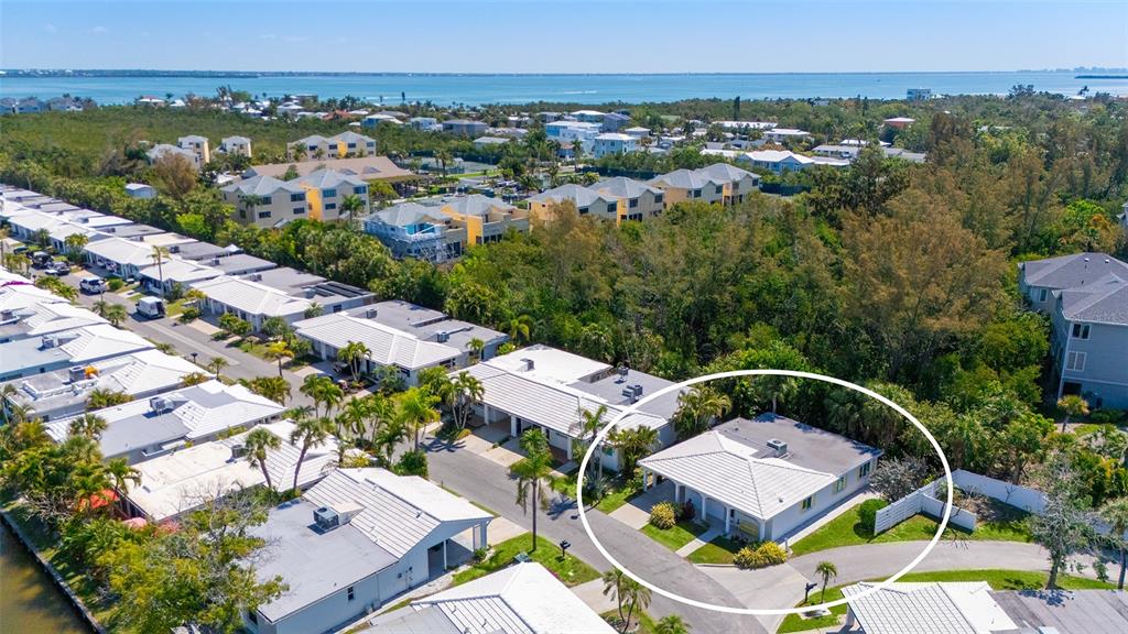 554 SPANISH DRIVE S, LONGBOAT KEY, FL — photo 5 of 30
