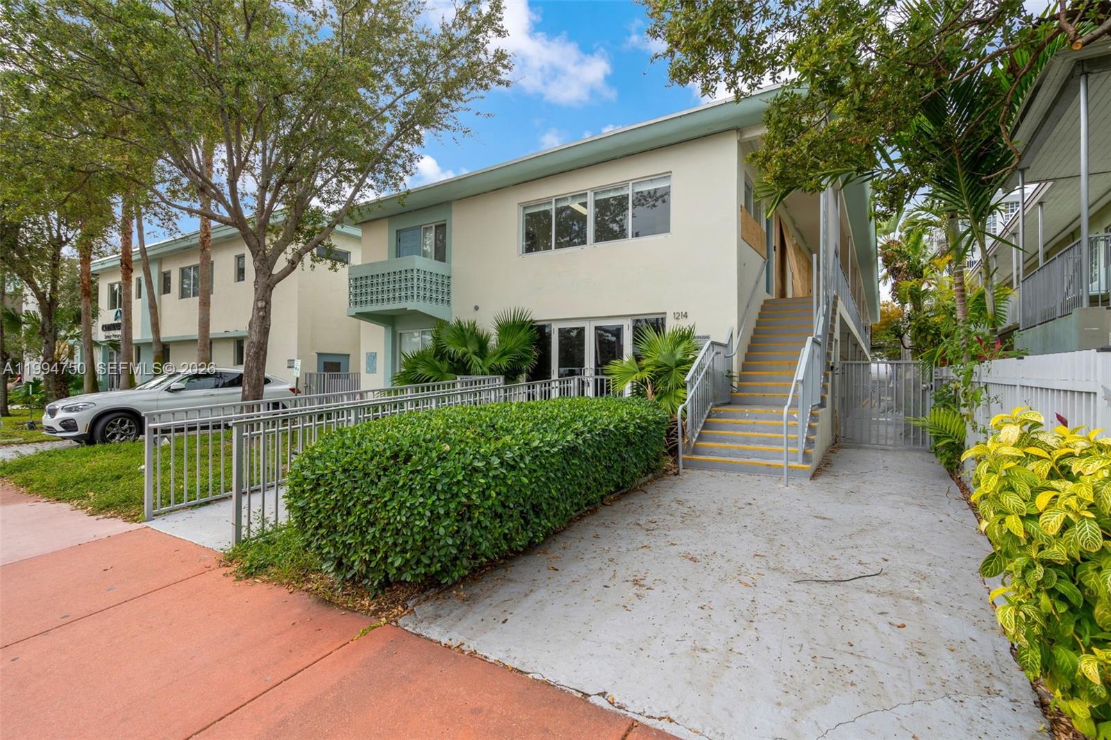 1214 Alton Rd, Miami Beach FL 33139