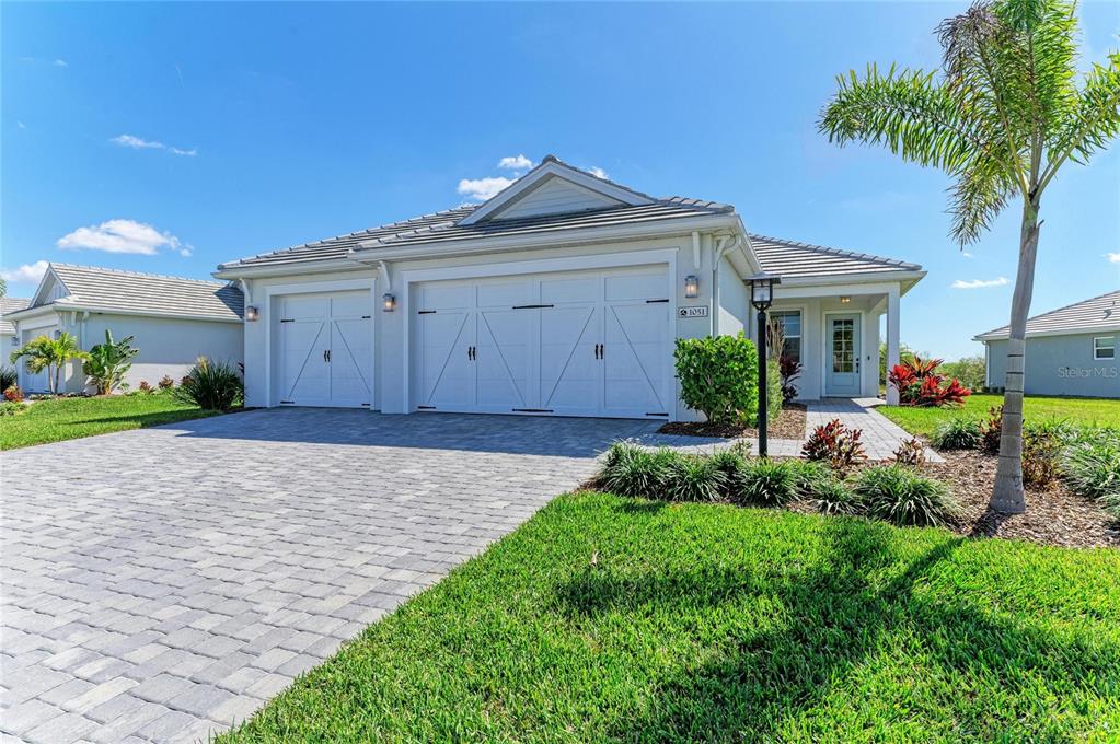 1051 WATERLINE COURT