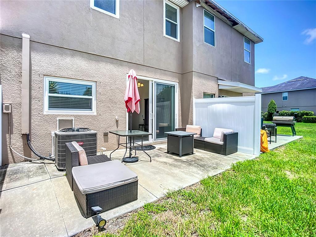 1510 GRANTHAM DRIVE, SARASOTA, FL — photo 2 of 30