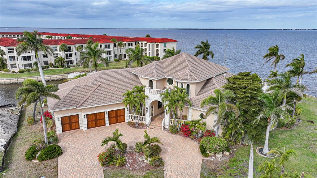 3 HIBISCUS DRIVE