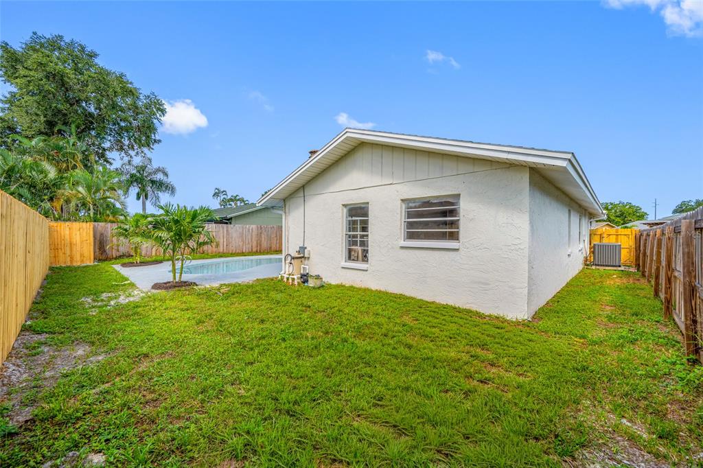 6853 SANDWATER TRAIL N, PINELLAS PARK, FL — photo 3 of 30