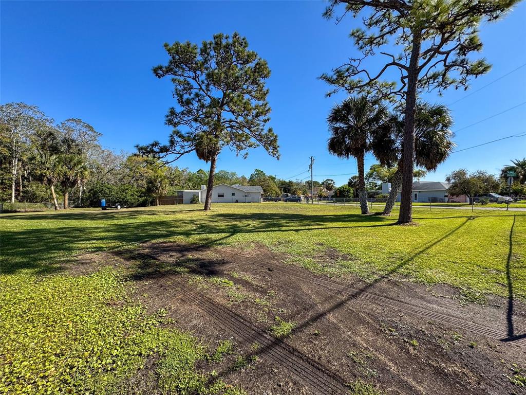 INDIES DRIVE, HUDSON, FL — photo 3 of 15