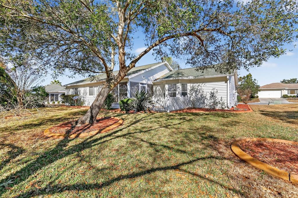 9050 SE 135TH LOOP, SUMMERFIELD, FL — photo 2 of 29