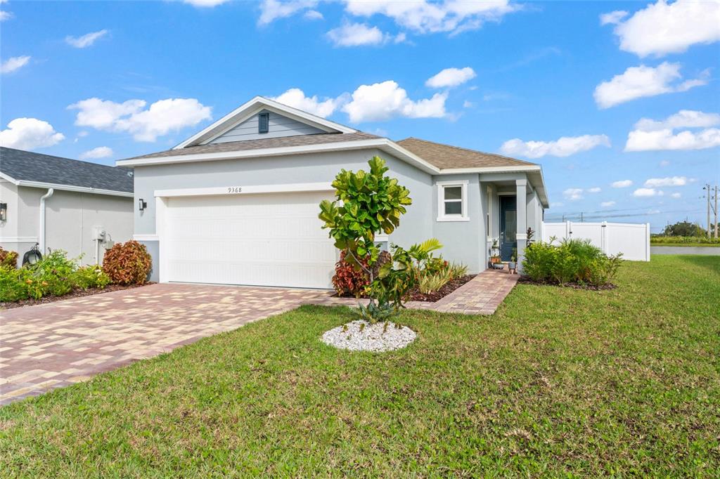 9368 SANDY BLUFFS CIRCLE