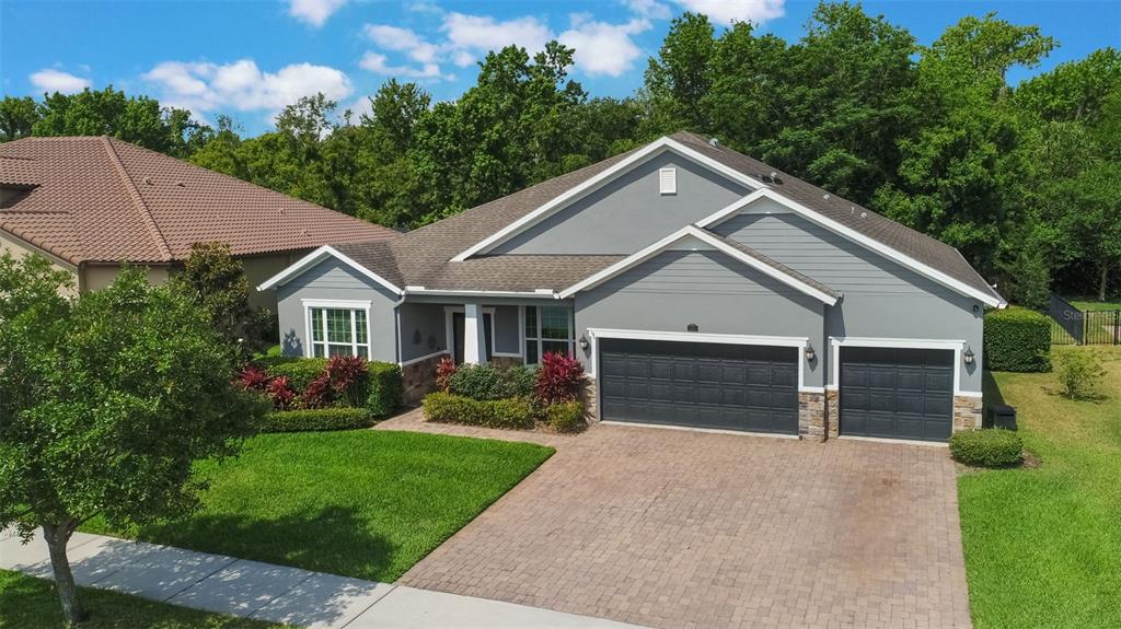 595 AMERICAN HOLLY PLACE