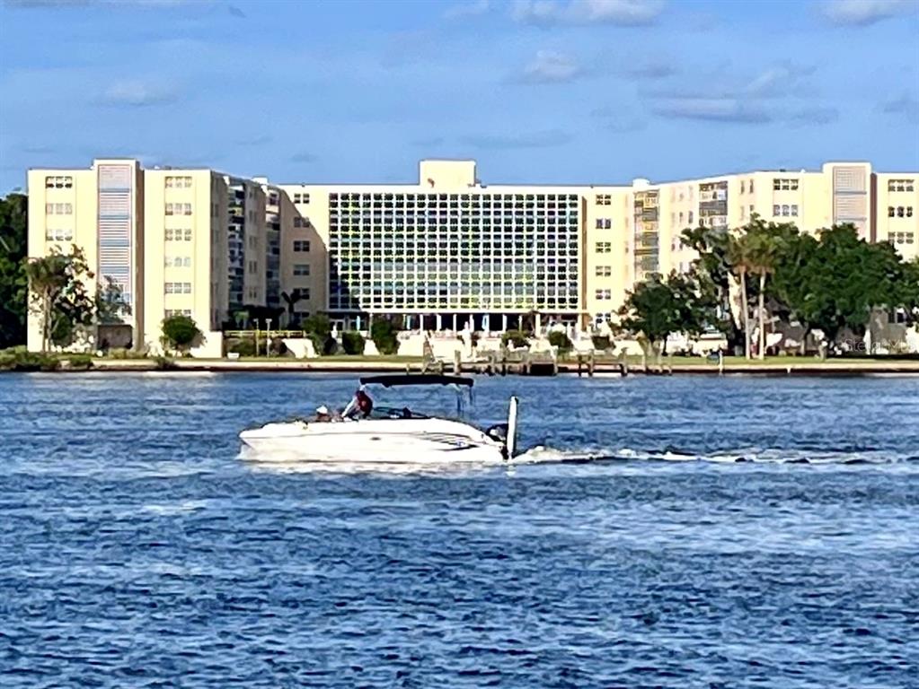 1224 S PENINSULA UNIT 304
