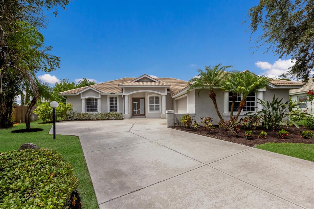 4998 CEDAR OAK WAY