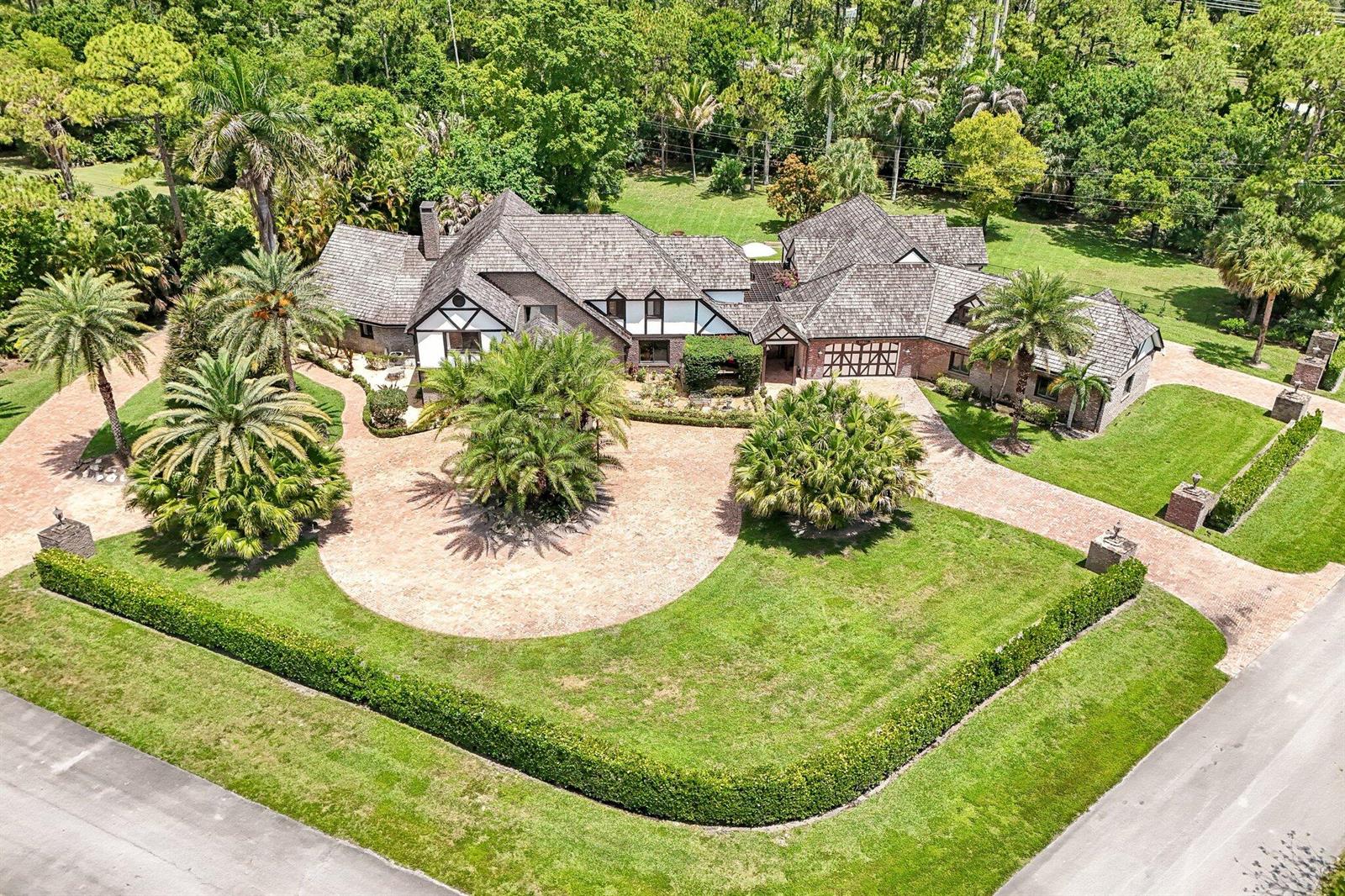 14900 Stirrup Lane, Wellington FL 33414