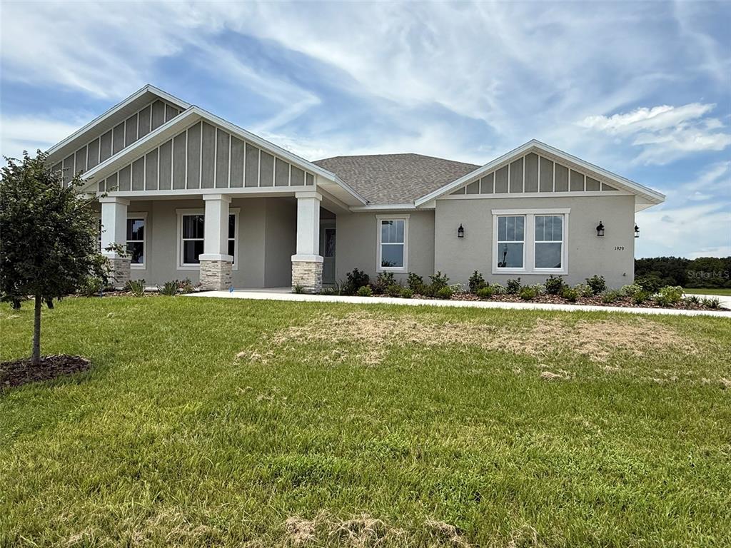 1929 NW 85TH LOOP