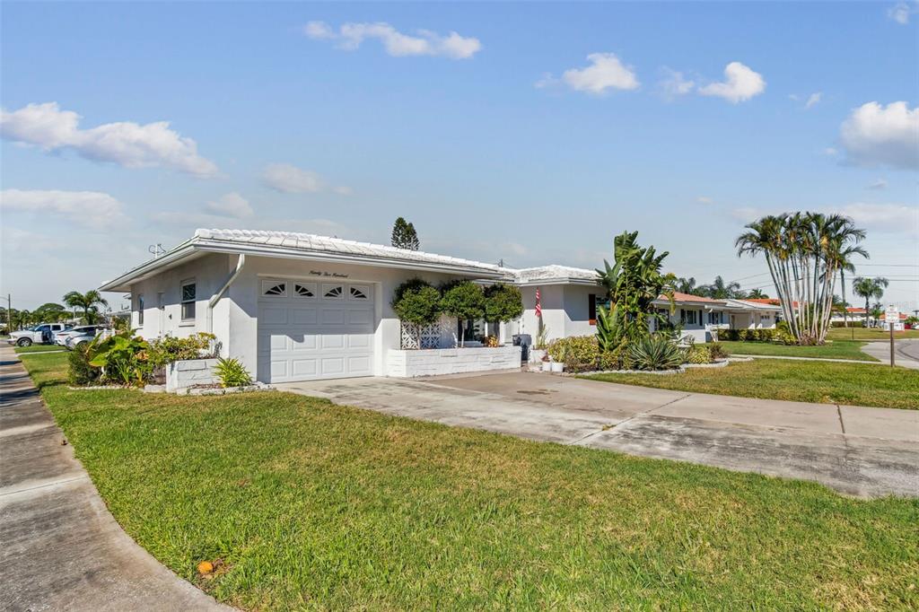 9500 MAINLANDS BOULEVARD W UNIT 1-A