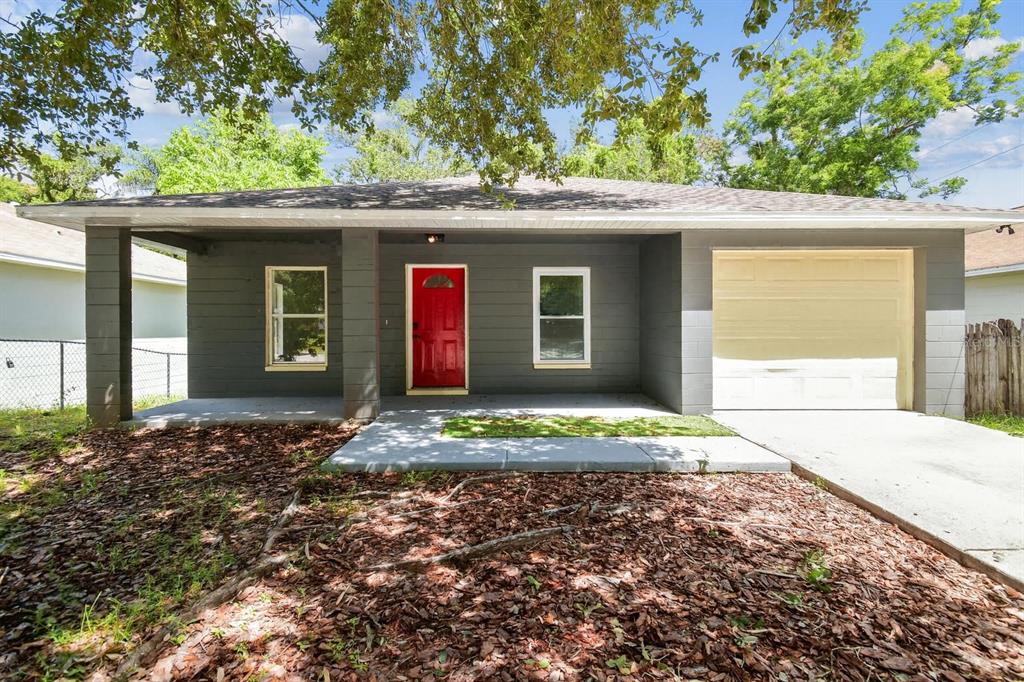 3632 E COMANCHE AVENUE