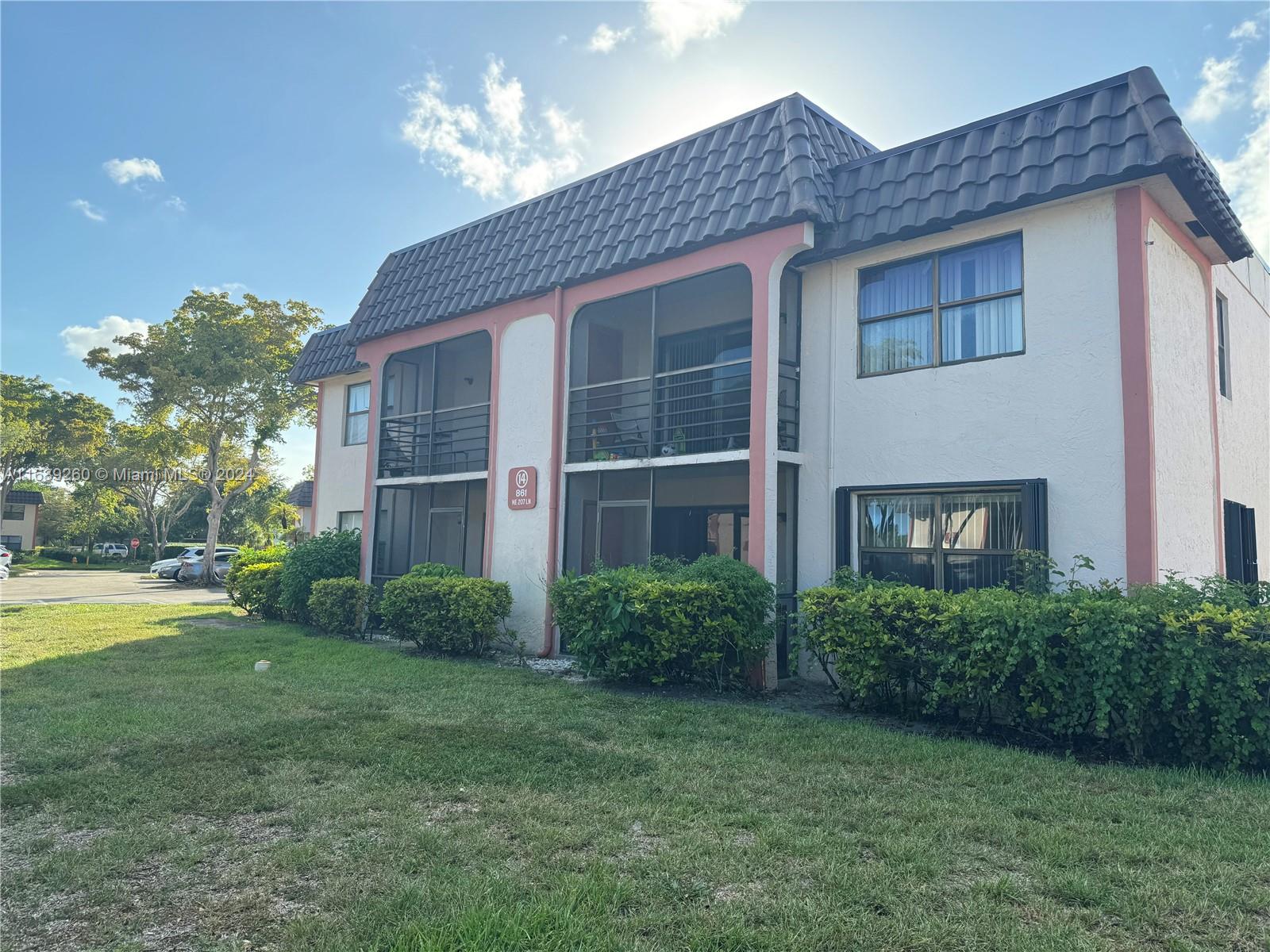 861 NE 207th Ln # 14, Miami FL 33179
