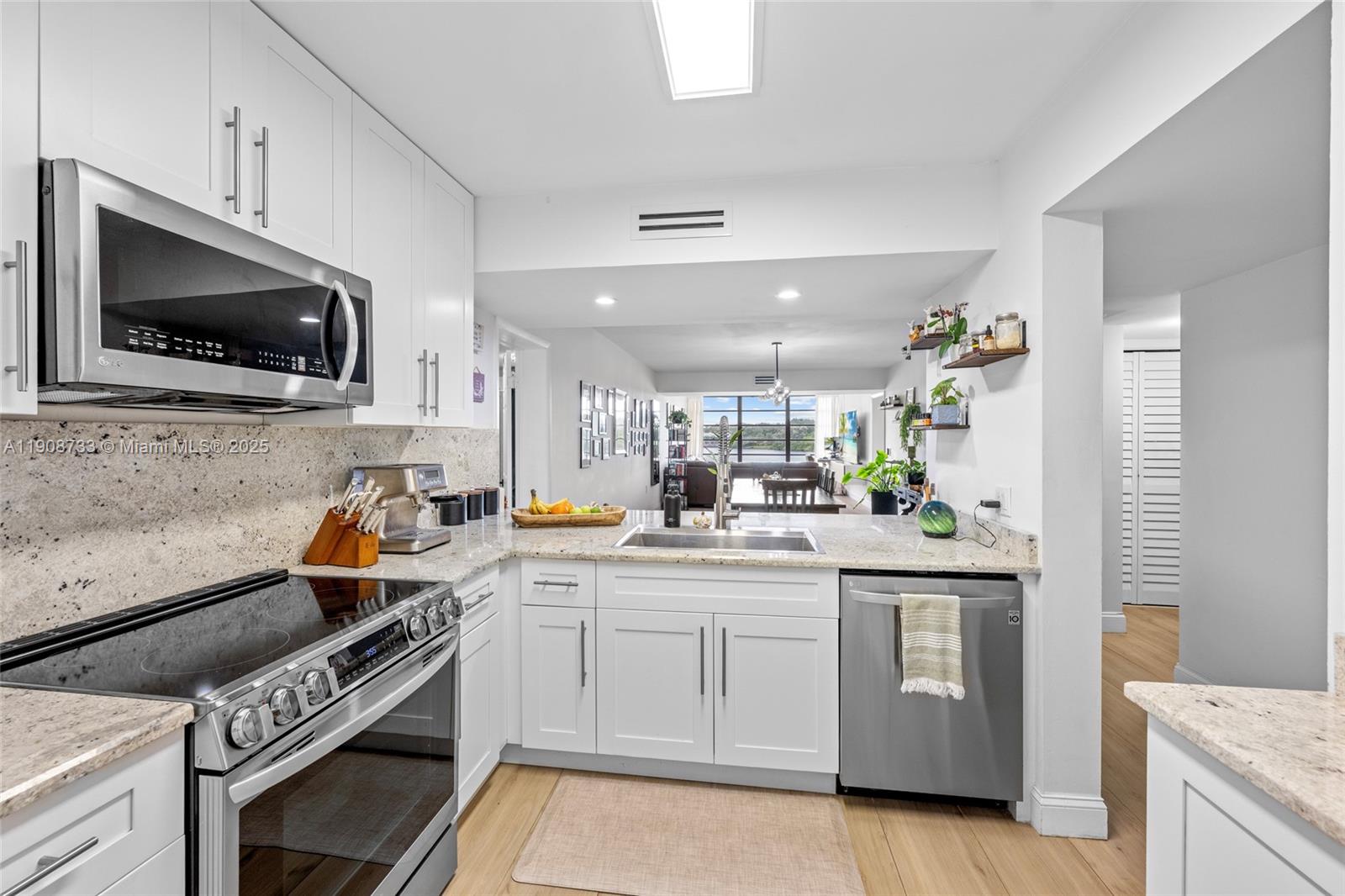 1532 Whitehall Dr # 304, Davie FL 33324