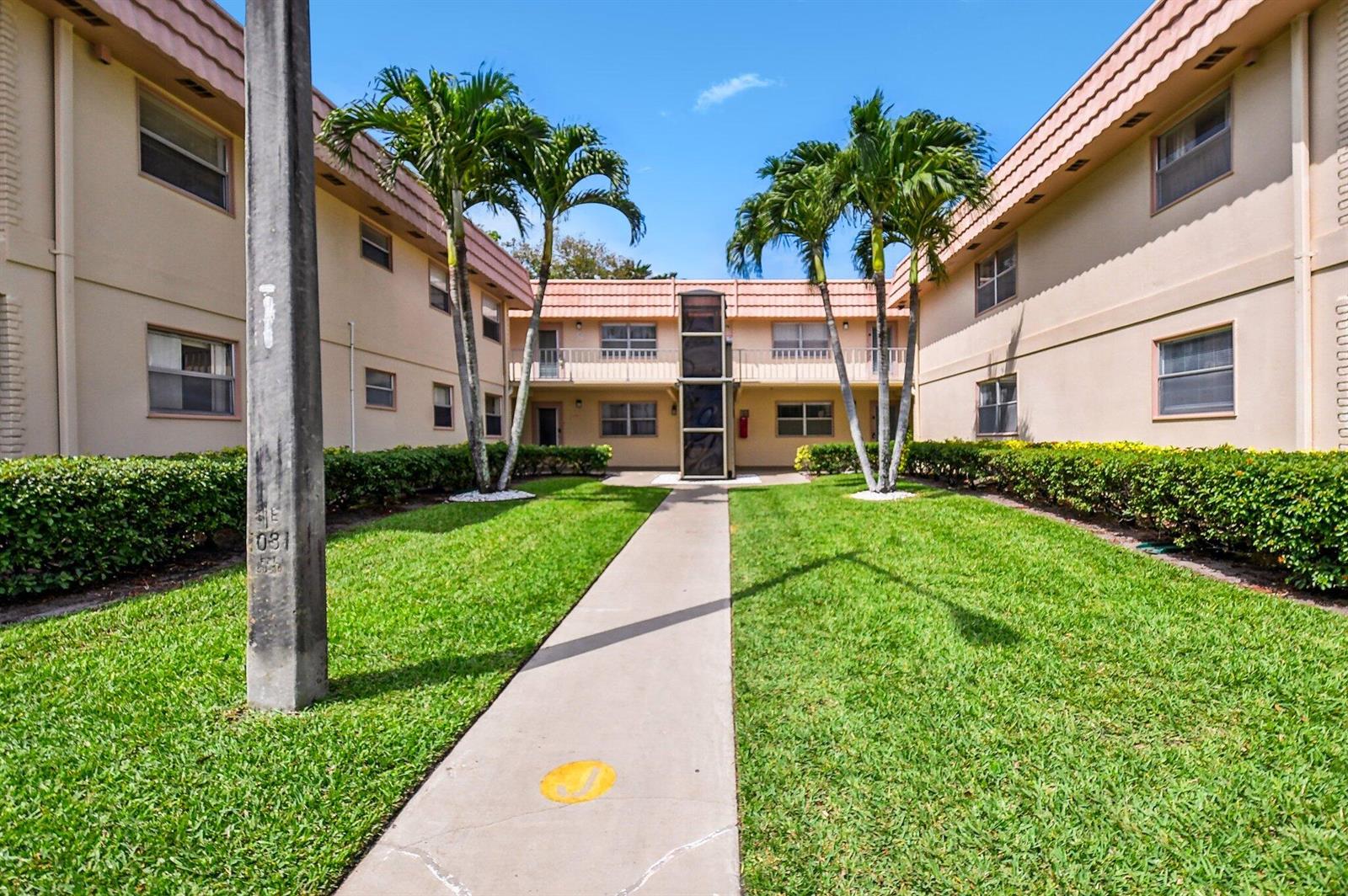 447 Saxony J Way # J, Delray Beach FL 33446