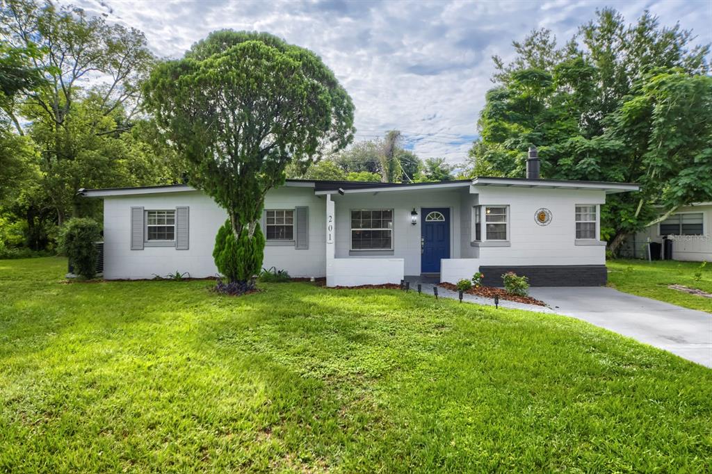 201 HAYS DRIVE
