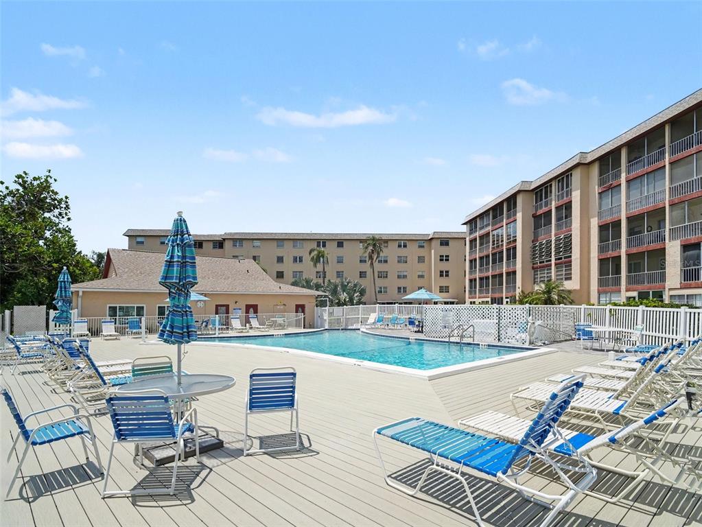 4023 LAKE BAYSHORE DRIVE UNIT 112, BRADENTON, FL — photo 3 of 30