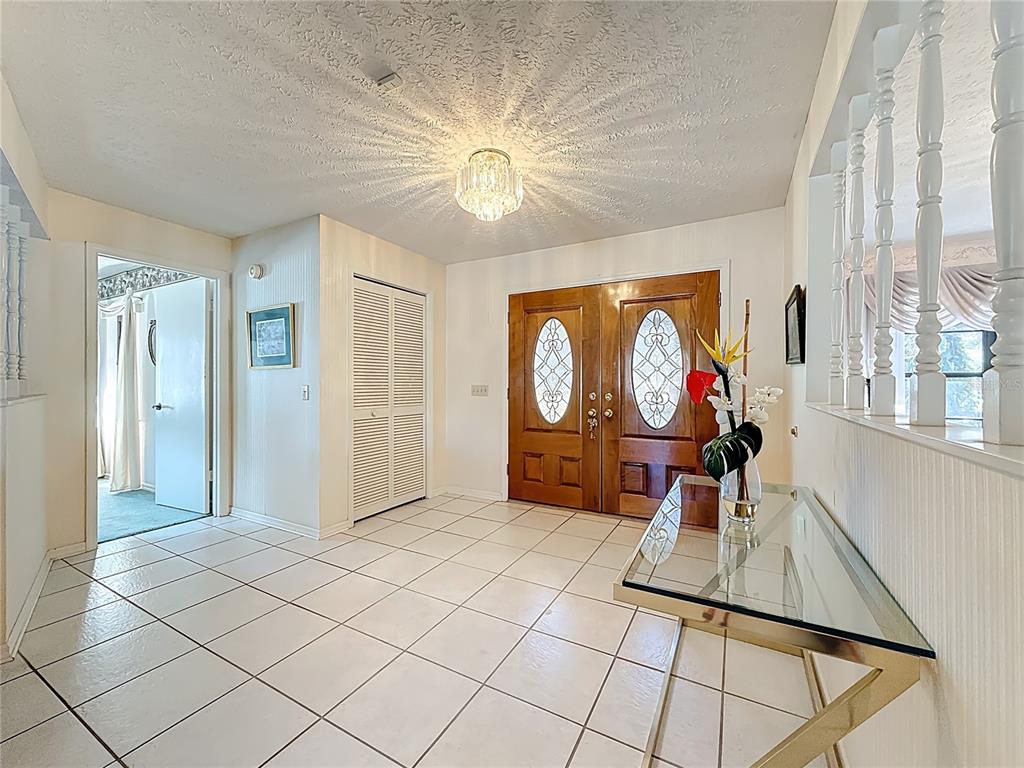 452 SUMMIT CHASE DRIVE, VALRICO, FL — photo 4 of 25