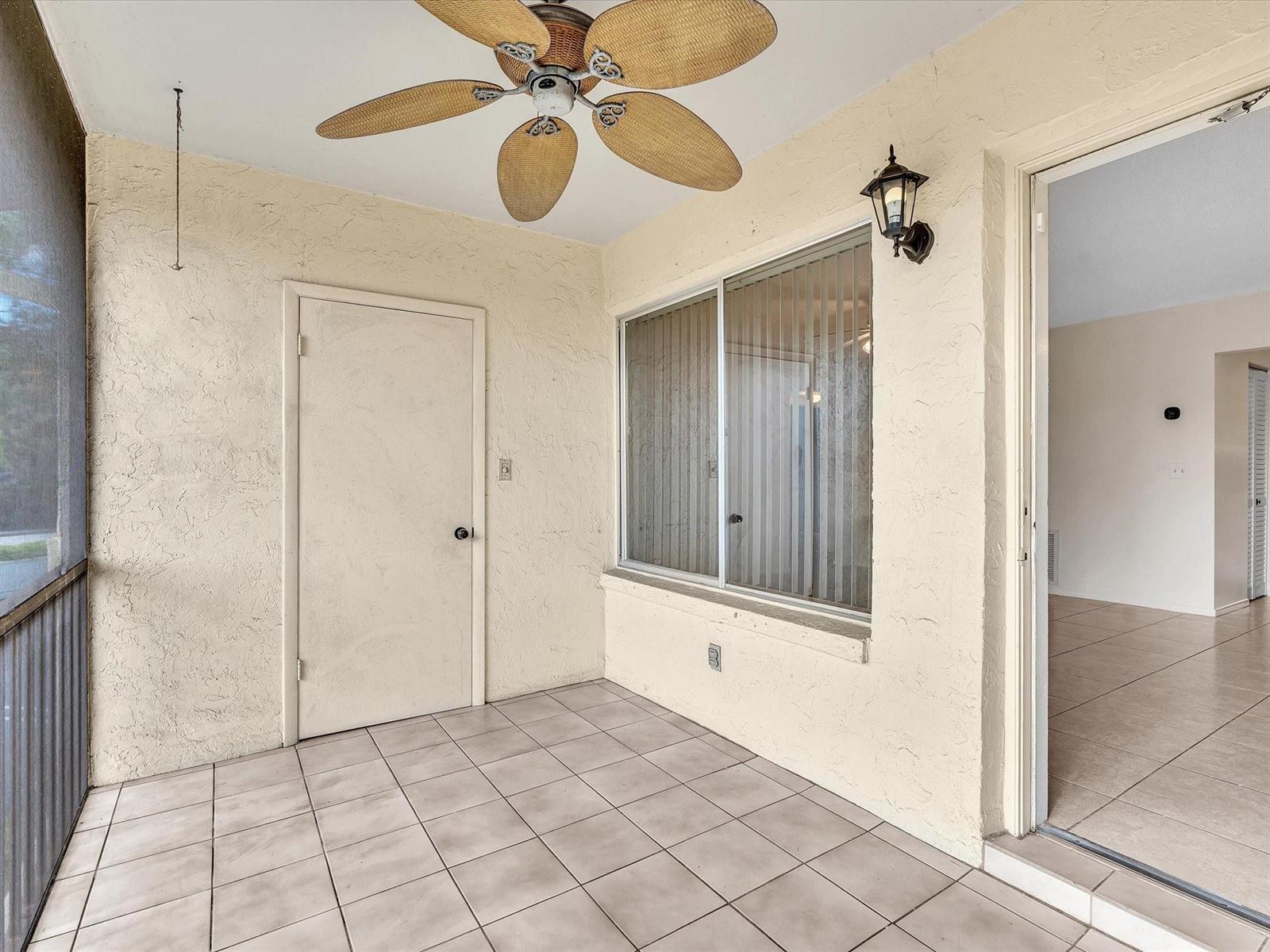 305 Knotty Pine Circle # A2, FL 33463, FL — photo 4 of 30