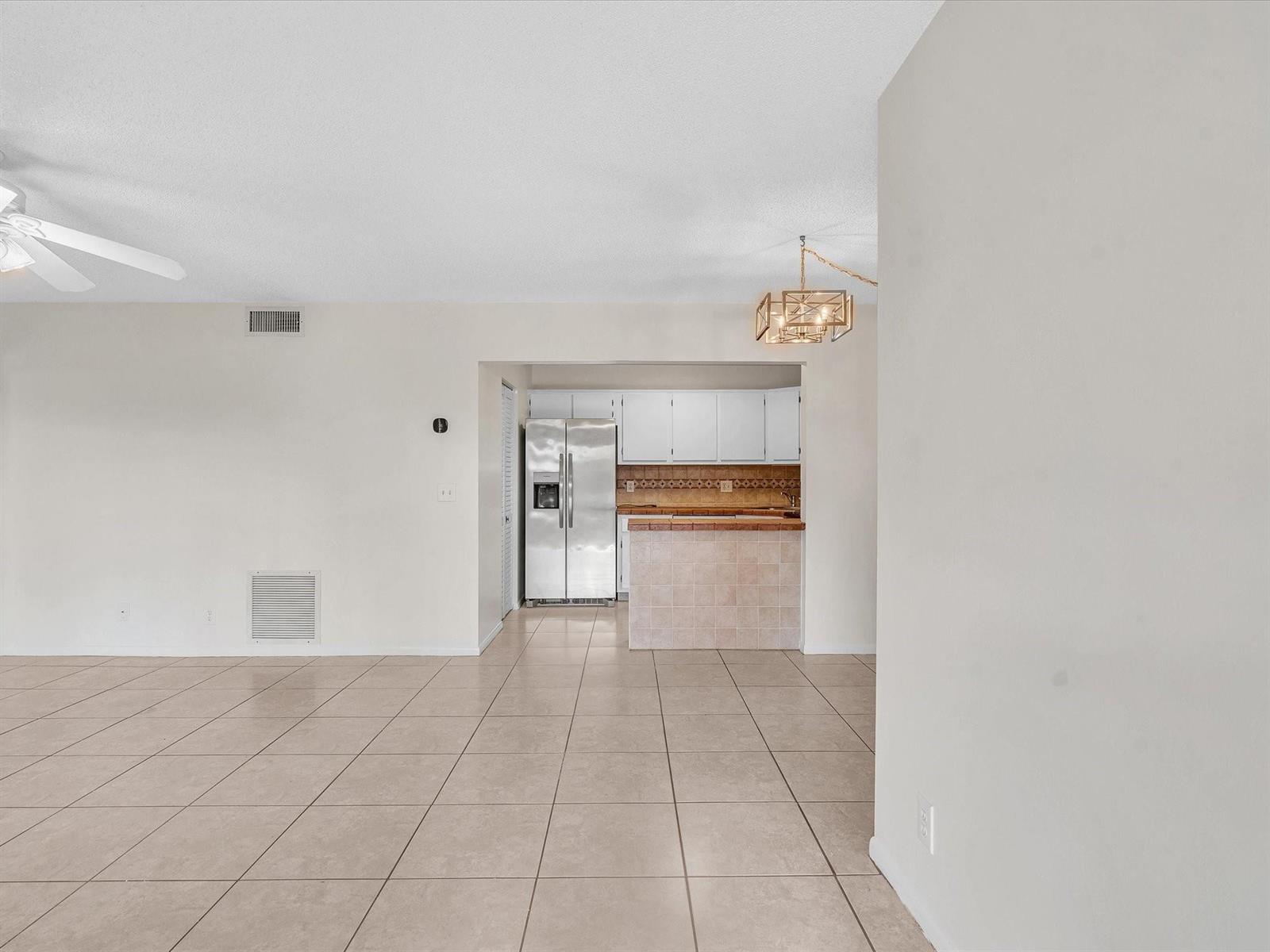 305 Knotty Pine Circle # A2, FL 33463, FL — photo 5 of 30