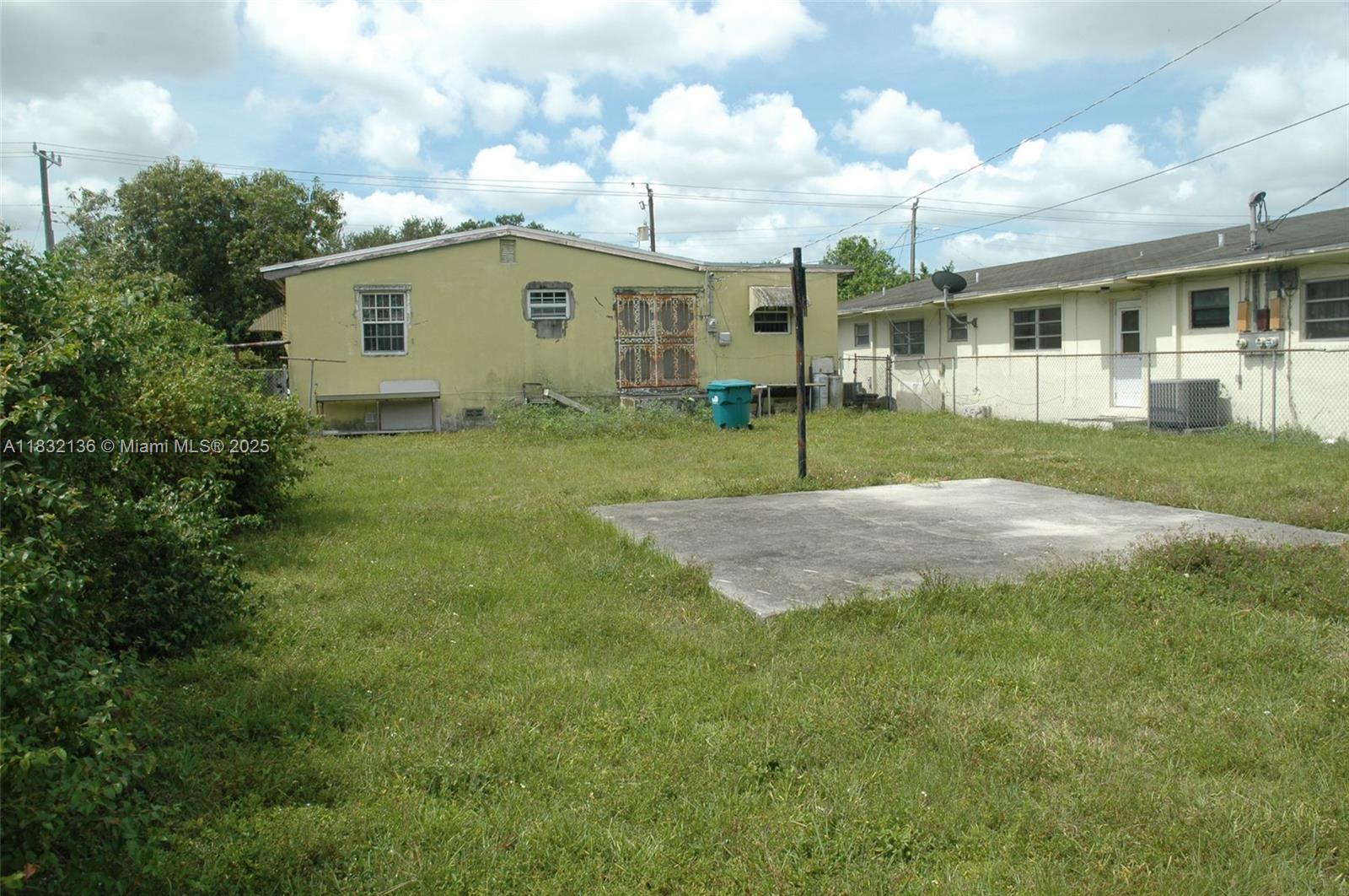 2121 NW 64th St, Miami FL 33147