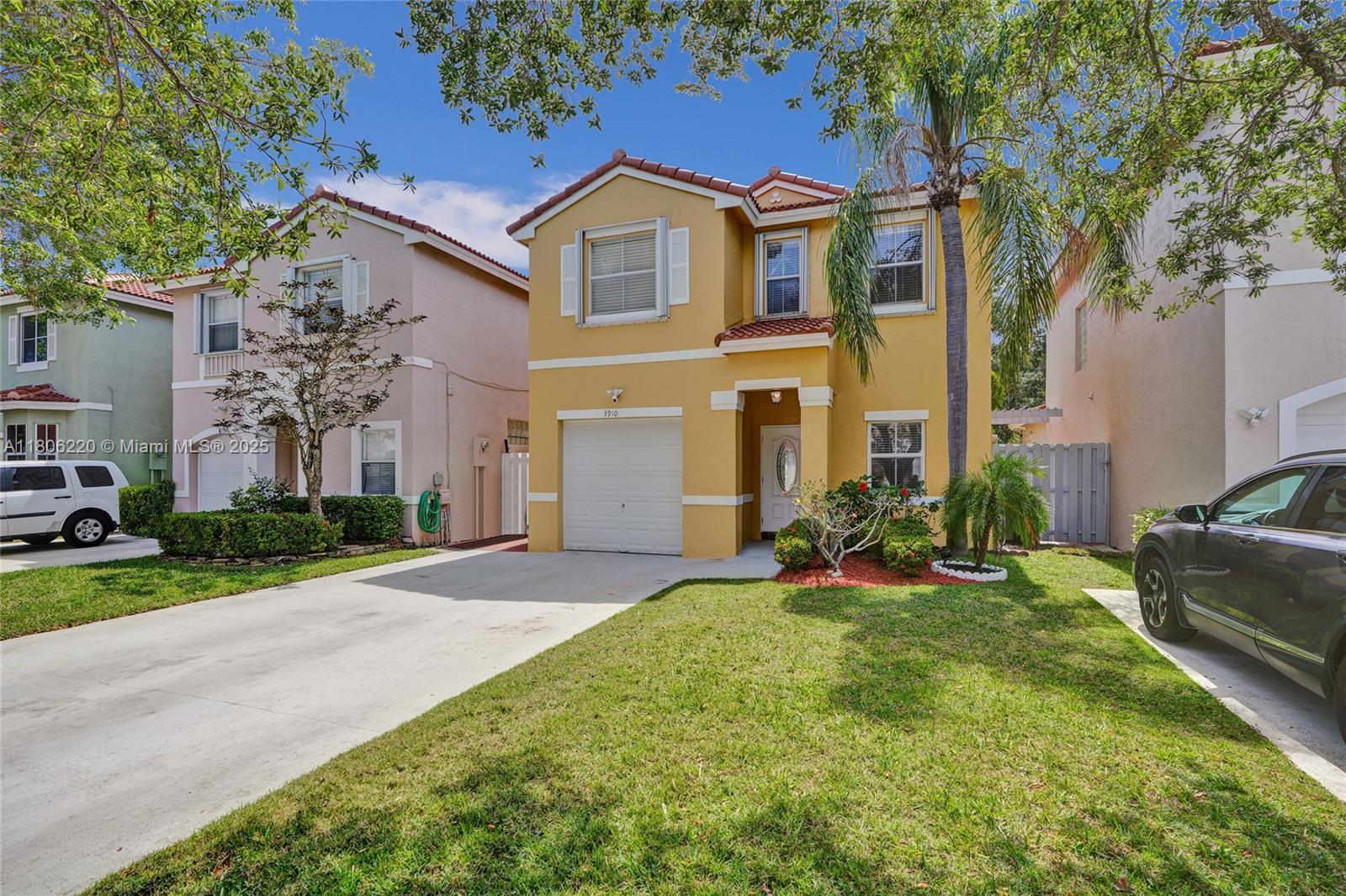 3910 Fern Forest Rd, Cooper City FL 33026