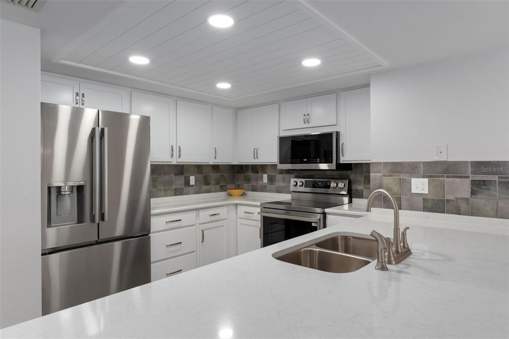 3 CYPRESS RUN UNIT 33A, HOMOSASSA, FL — photo 5 of 30