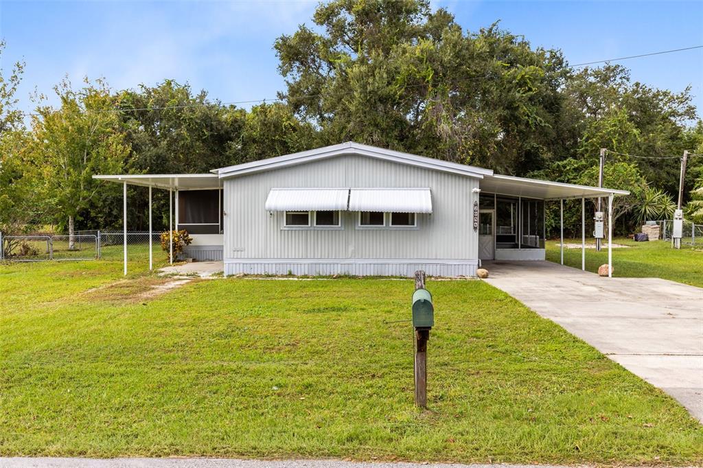 2054 BRADLEY DRIVE