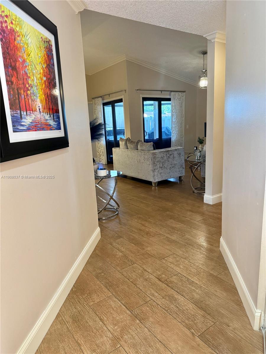 6377 NW 170th Ln, Hialeah FL 33015