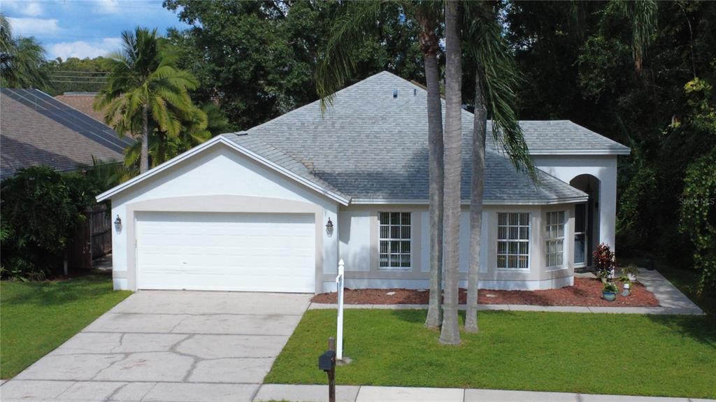 813 CRESTRIDGE DRIVE