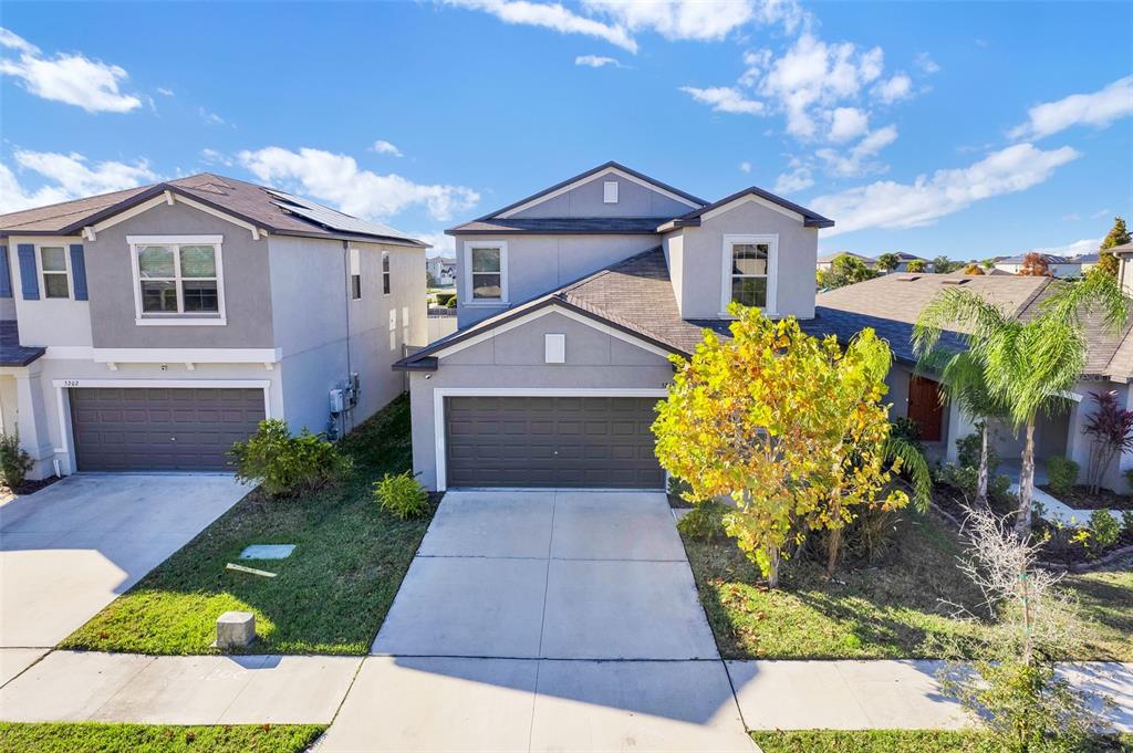 5204 WHITE CHICORY DRIVE