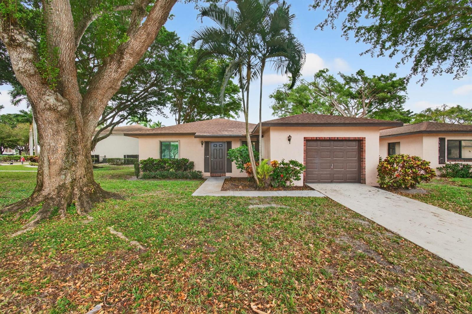 14584 Bonaire Boulevard, Delray Beach FL 33446