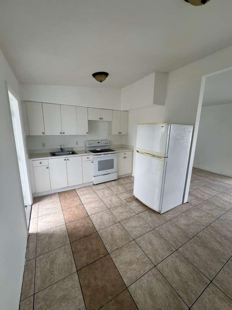 1524 NW 42nd Street # B, Miami FL 33142