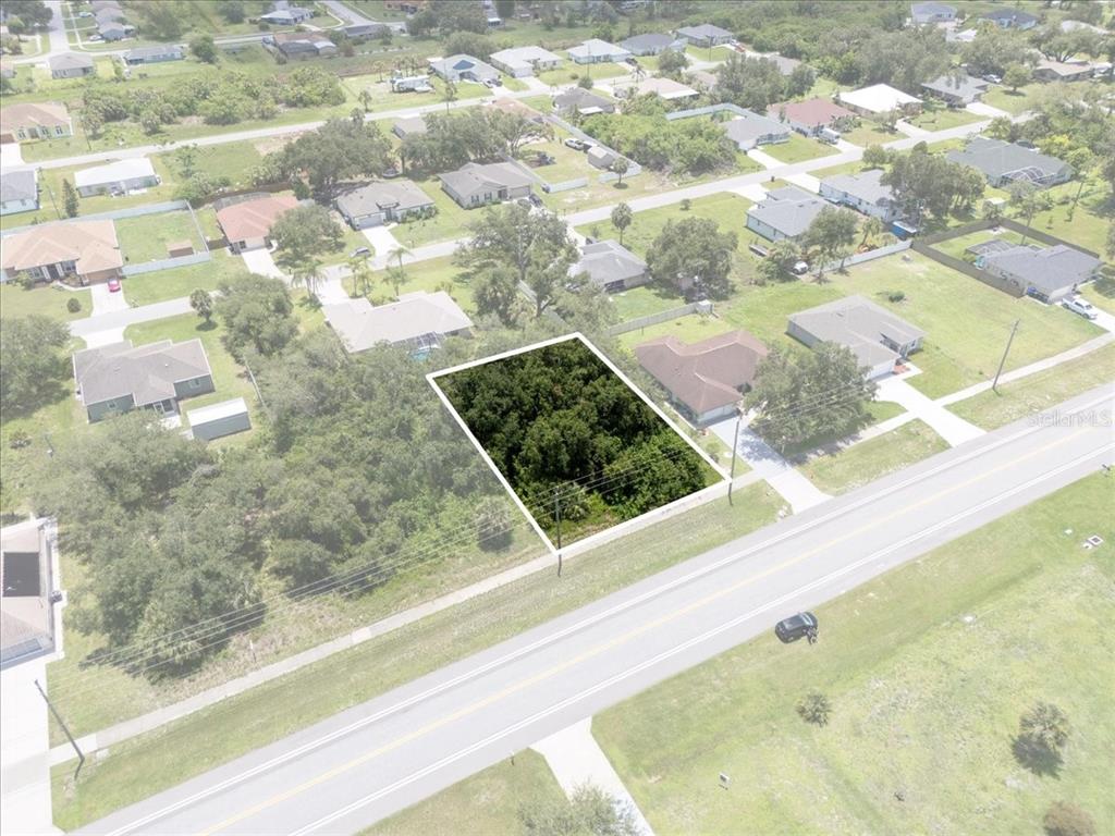 S BISCAYNE DRIVE, NORTH PORT, FL — photo 2 of 6