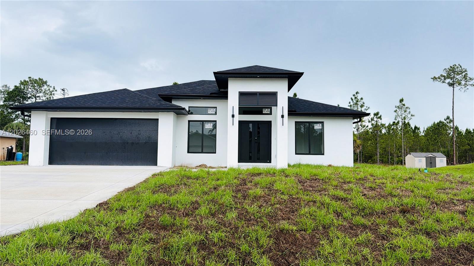 911 Cleveland Ave, Lehigh Acres FL 33972