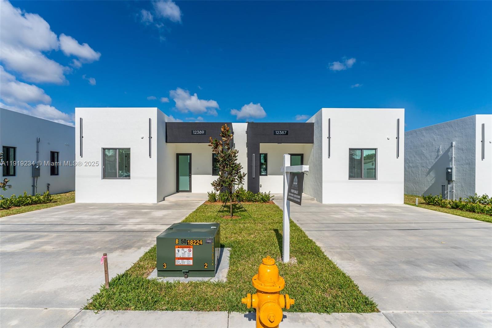 12387 SW 220th St, Miami FL 33170