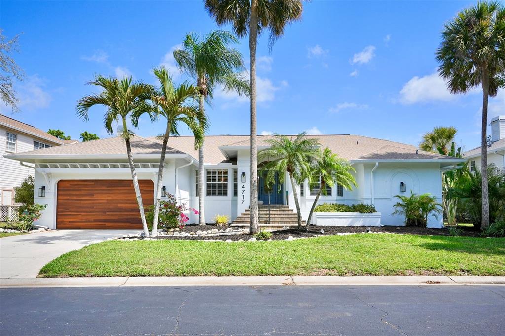 4717 E TRAILS DRIVE, SARASOTA, FL — photo 4 of 30