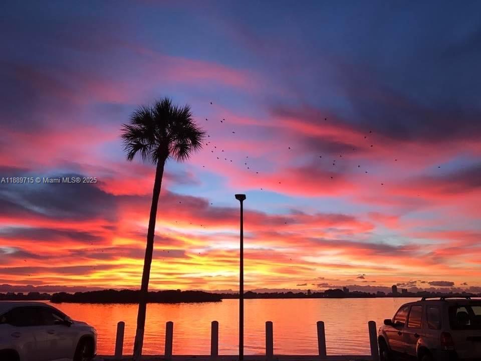 11930 N Bayshore Dr # 1103, North Miami FL 33181
