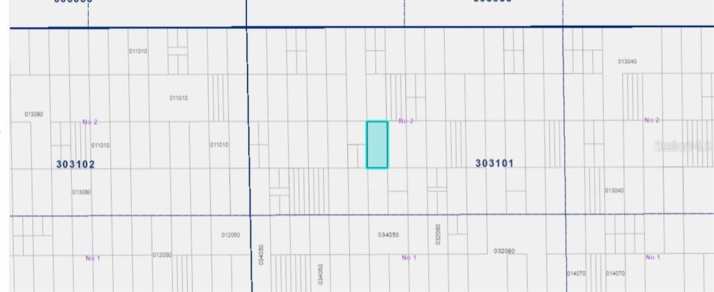 This is a property map showing a highlighted rectangular parcel of land within a grid — N/A, LAKE WALES, FL