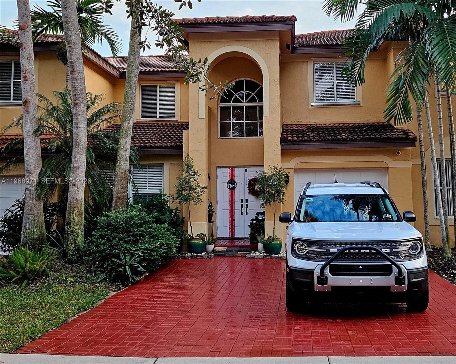 14070 S Forest Oak Cir, Davie FL 33325
