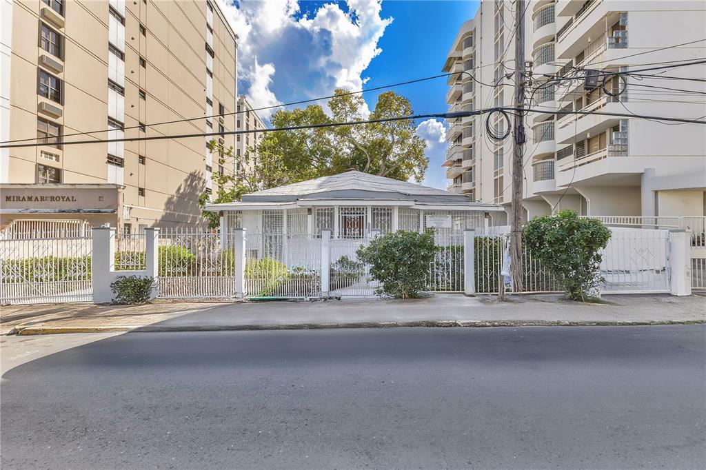 704 CALLE ROOSEVELT MIRAMAR