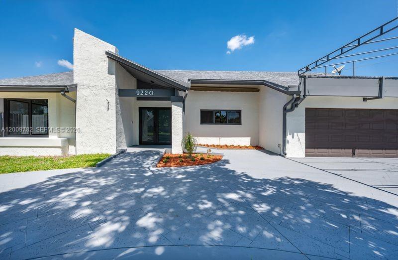 9220 SW 100th Ave Rd, Miami FL 33176