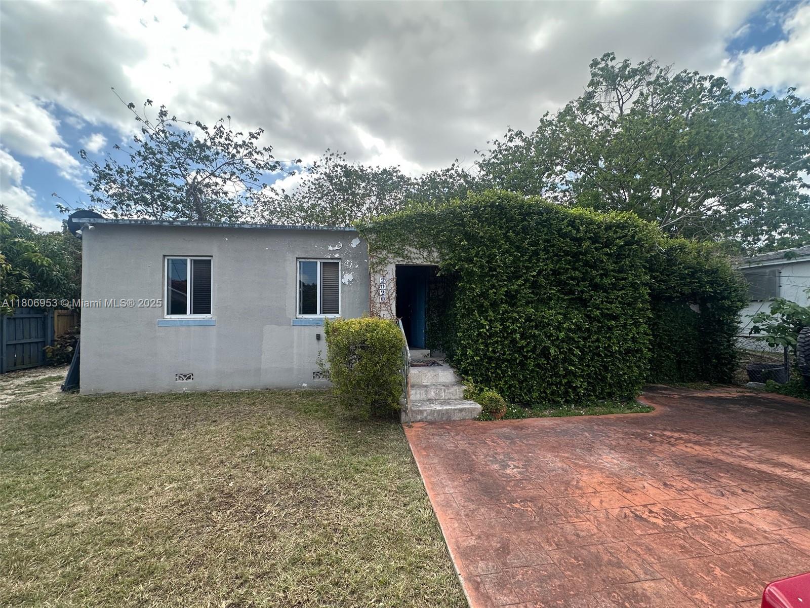 2020 SW 57th Ct, Miami FL 33155