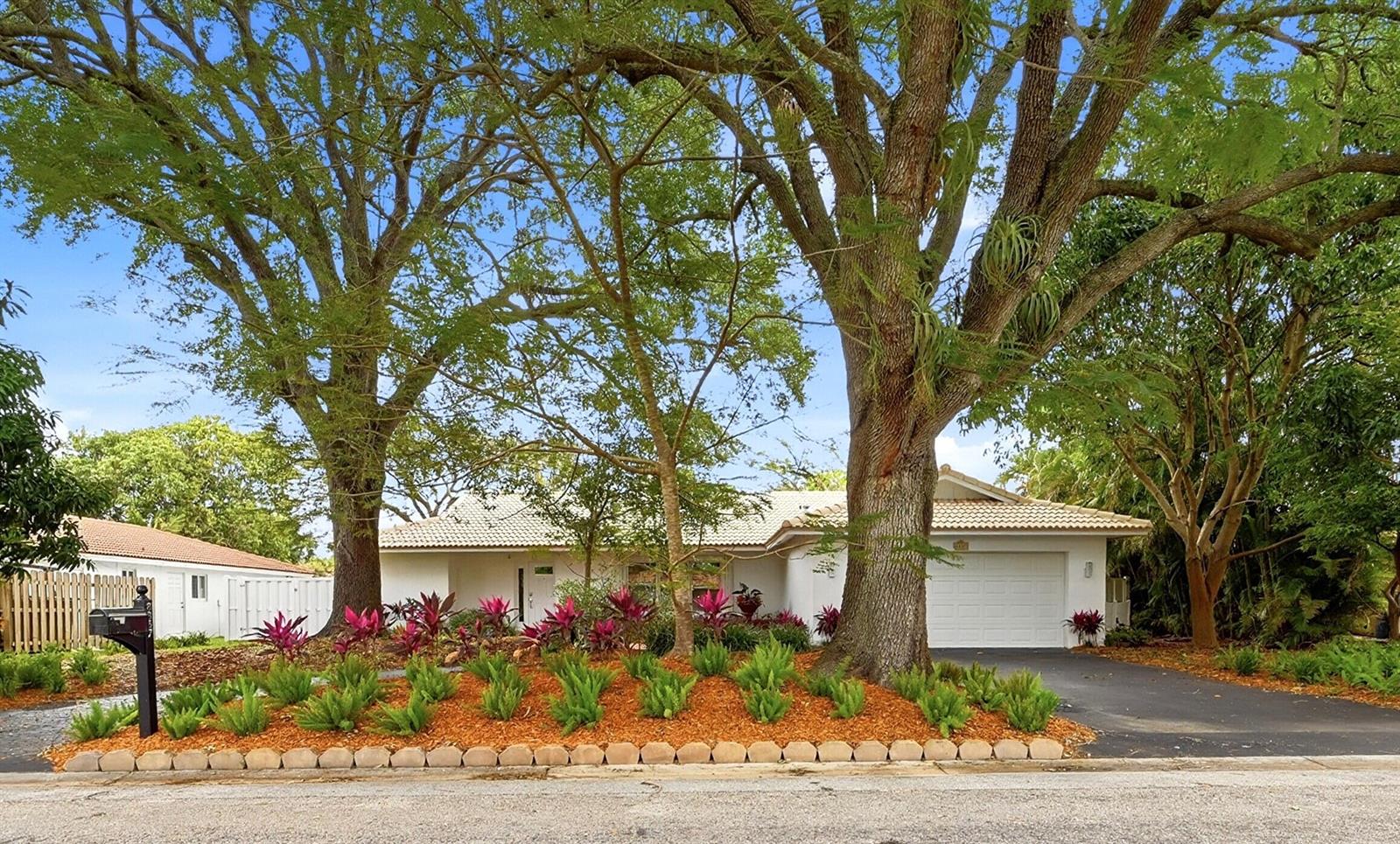 8857 NW 3rd Place, Coral Springs FL 33071