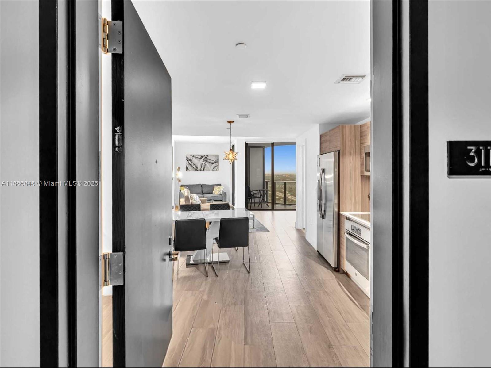 121 NE 34th St # 3114, Miami FL 33137