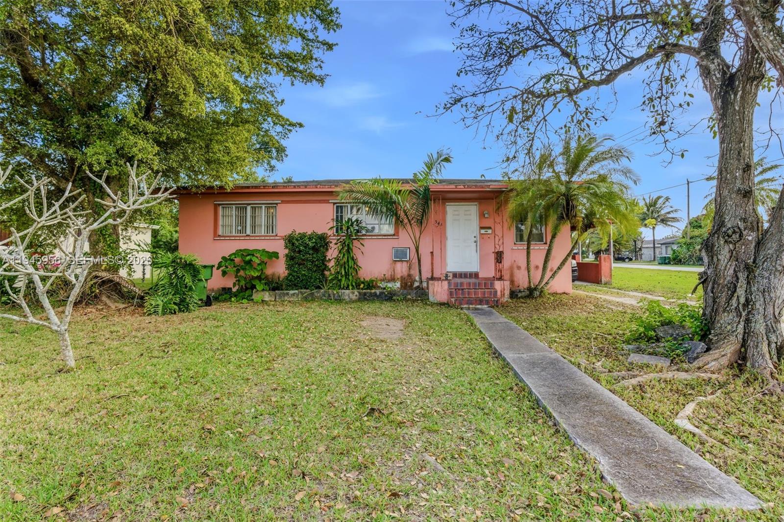 544 NW 12th St, Homestead FL 33030